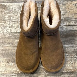 Bearpaw Shorty